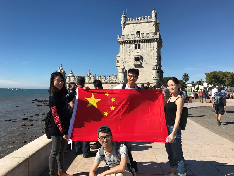 党小组和五星红旗.jpg 党小组和五星红旗.jpg